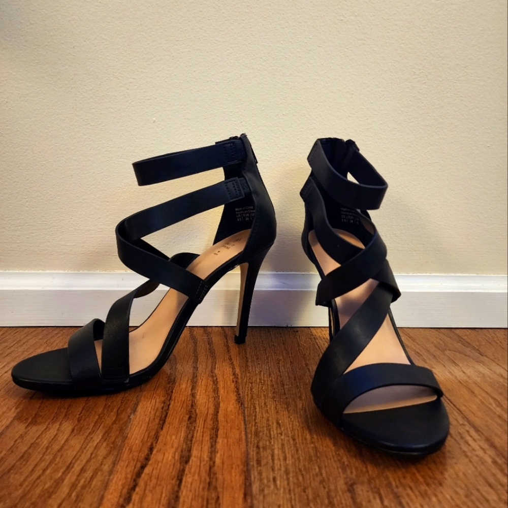 Open-toe Heels